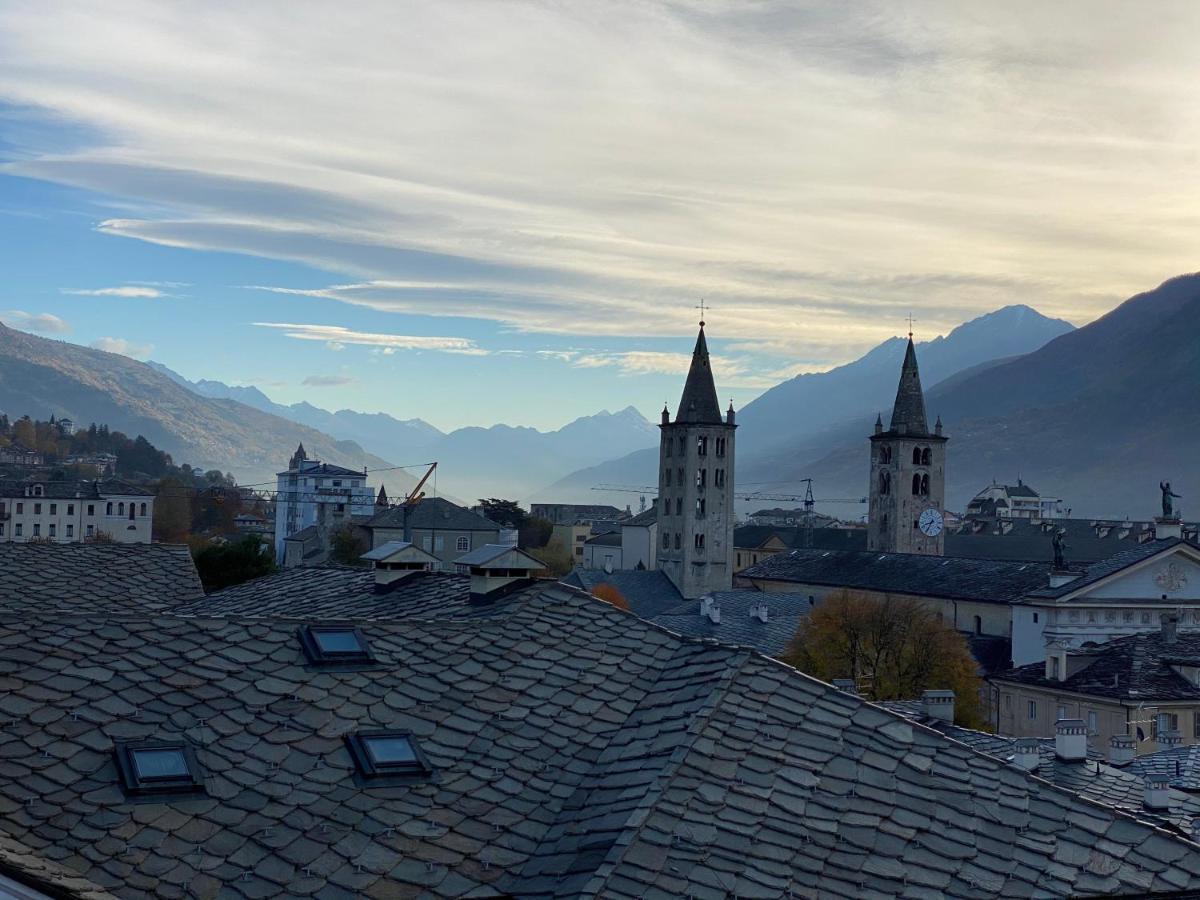 Mansarda Del Sole, Nel Cuore Di Aosta Esterno foto