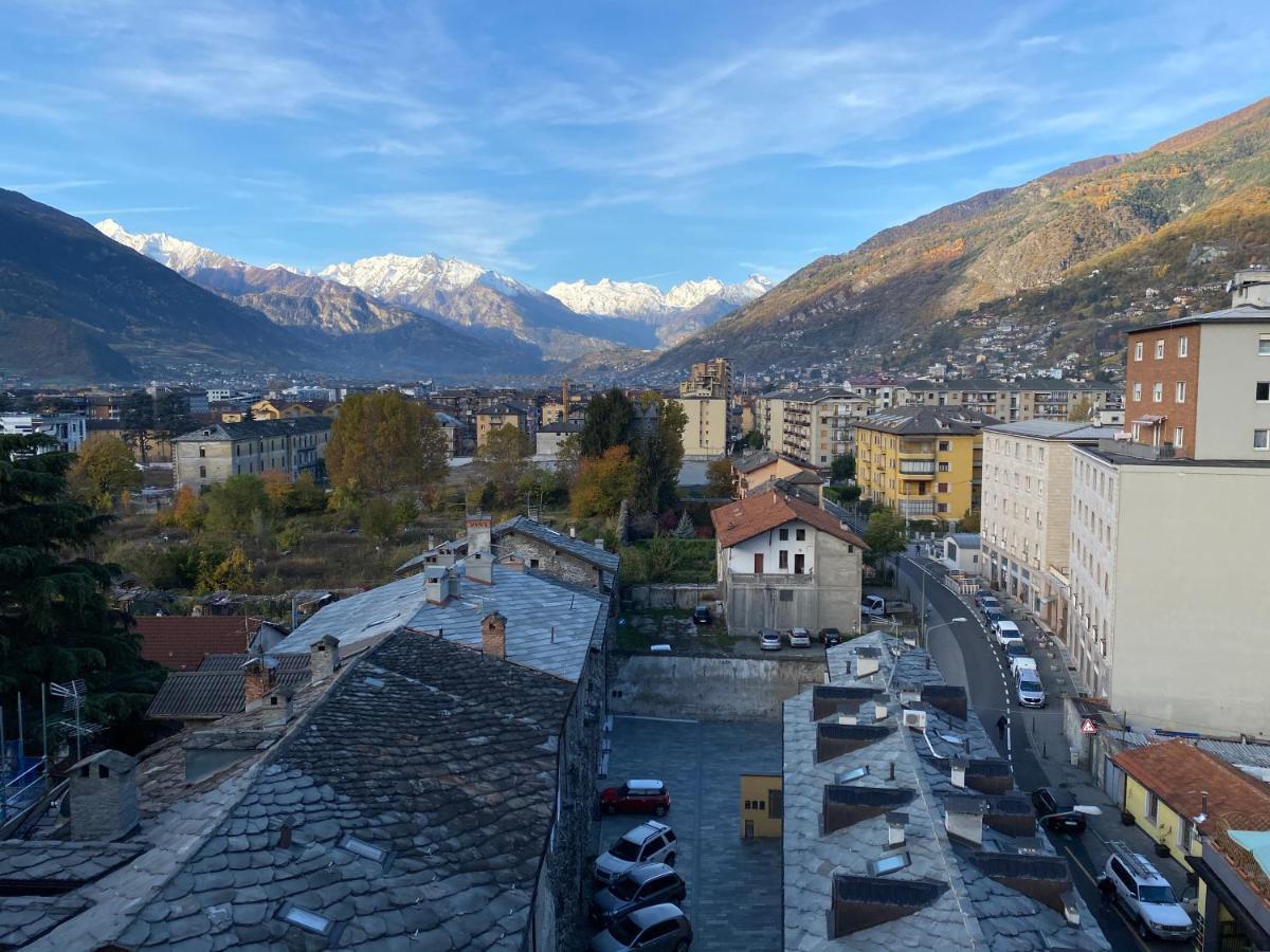 Mansarda Del Sole, Nel Cuore Di Aosta Esterno foto