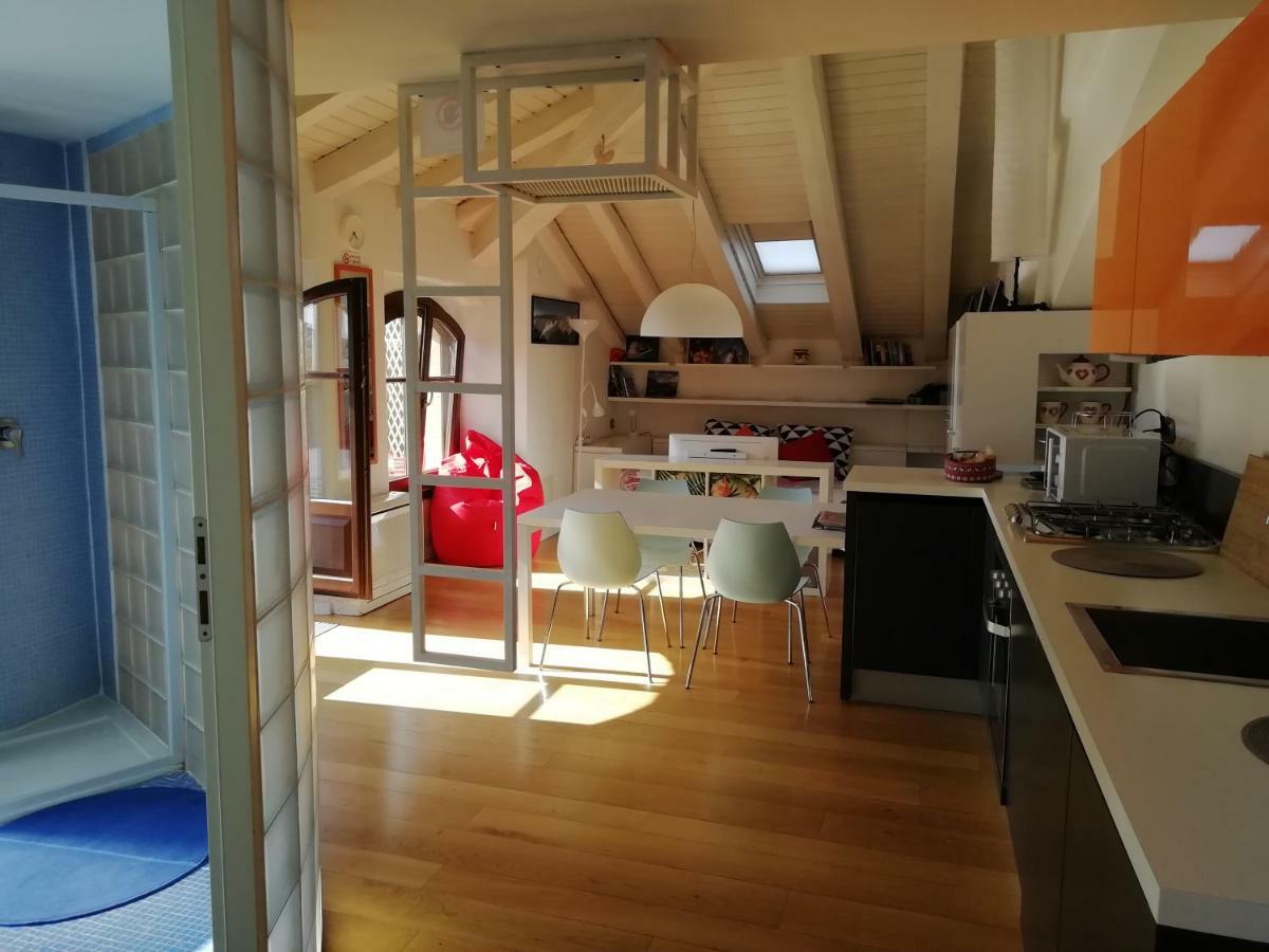 Mansarda Del Sole, Nel Cuore Di Aosta Esterno foto