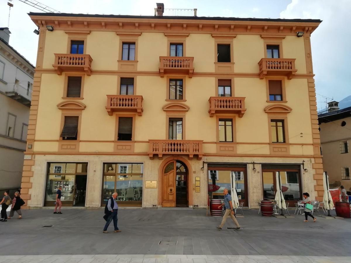 Mansarda Del Sole, Nel Cuore Di Aosta Esterno foto