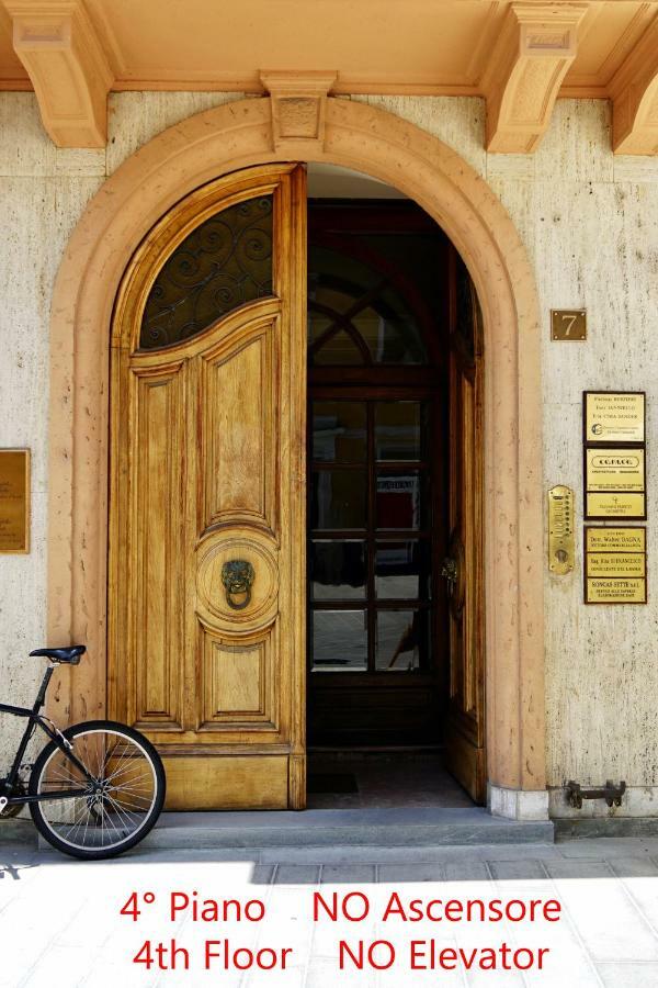 Mansarda Del Sole, Nel Cuore Di Aosta Esterno foto